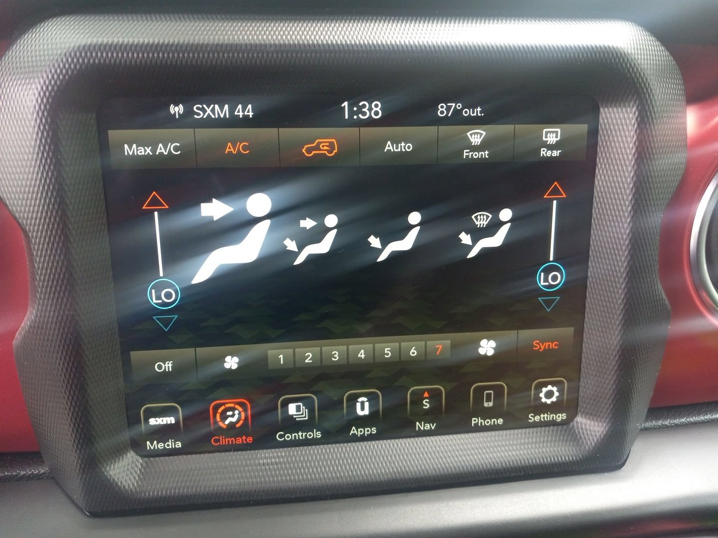 Used 2022 Jeep Wrangler Rubicon w/ LED Lighting Group AWD/4WD image 13