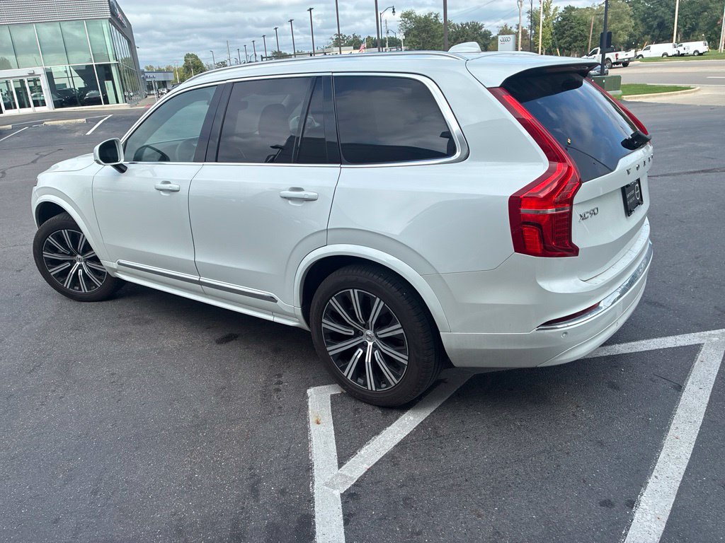 Certified 2024 Volvo XC90 B5 Core w/ Climate Package AWD/4WD image 6
