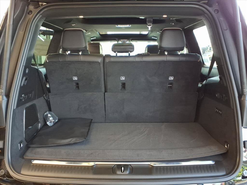 New 2026 Jeep Grand Wagoneer Summit AWD/4WD image 12