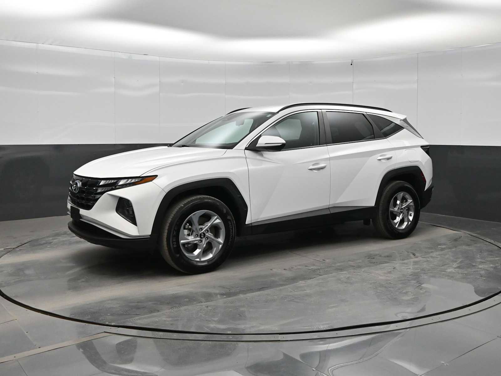 Used 2023 Hyundai Tucson SEL AWD/4WD image 4