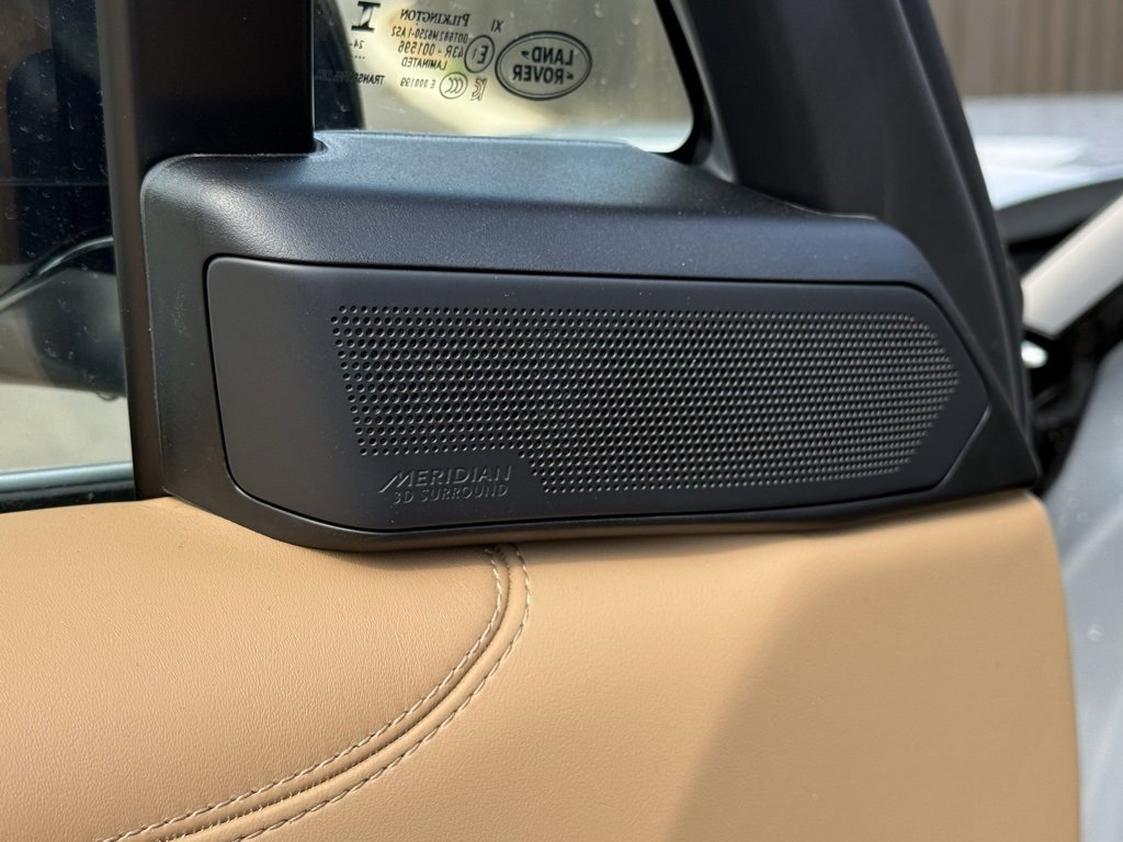 New 2025 Land Rover Range Rover SE image 15