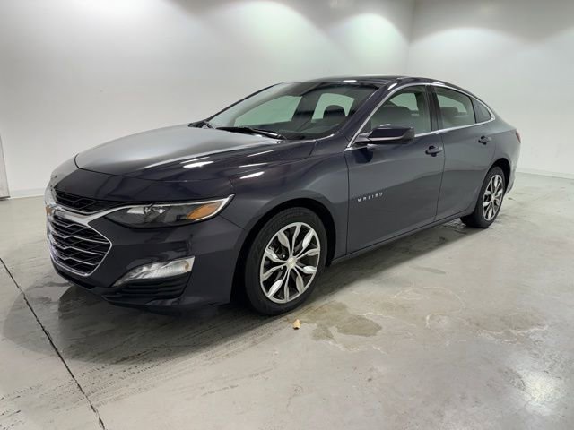 Used 2025 Chevrolet Malibu LT FWD image 3