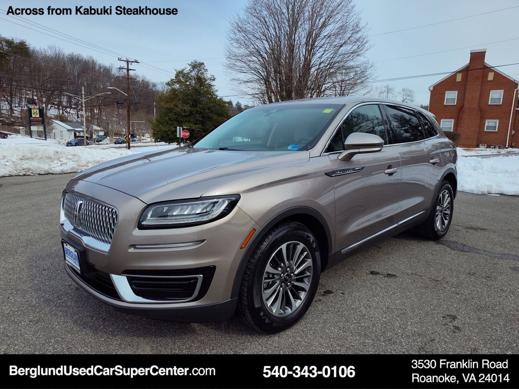 Used 2020 Lincoln Nautilus Premier w/ Equipment Group 101A image 8