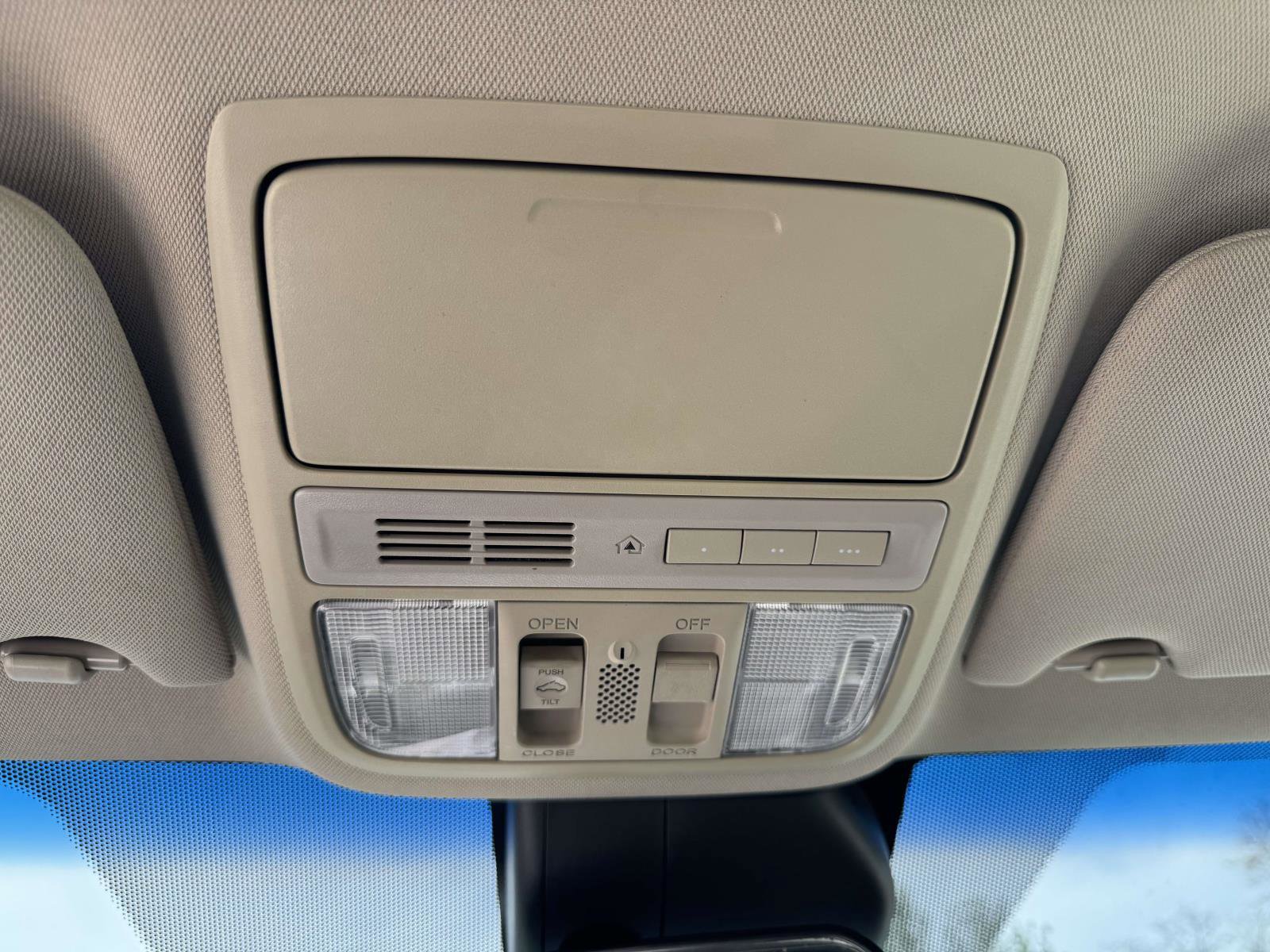 Used 2013 Honda Accord EX-L image 32