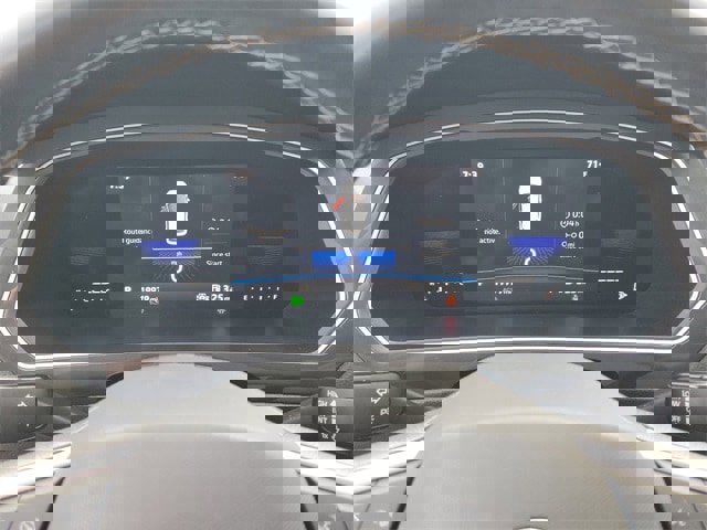 Certified 2023 Volkswagen Tiguan SE image 21