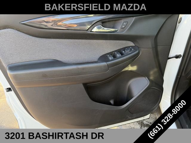 Used 2025 Chevrolet TrailBlazer LS w/ LS Convenience Package FWD image 10
