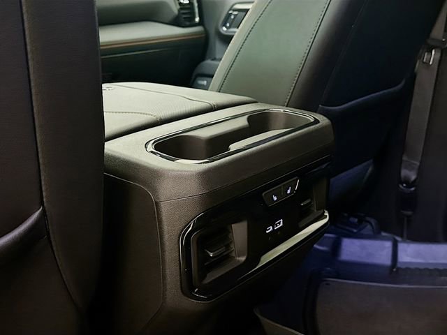 Used 2024 GMC Sierra 2500 AT4 w/ AT4 Premium Plus Package AWD/4WD image 29