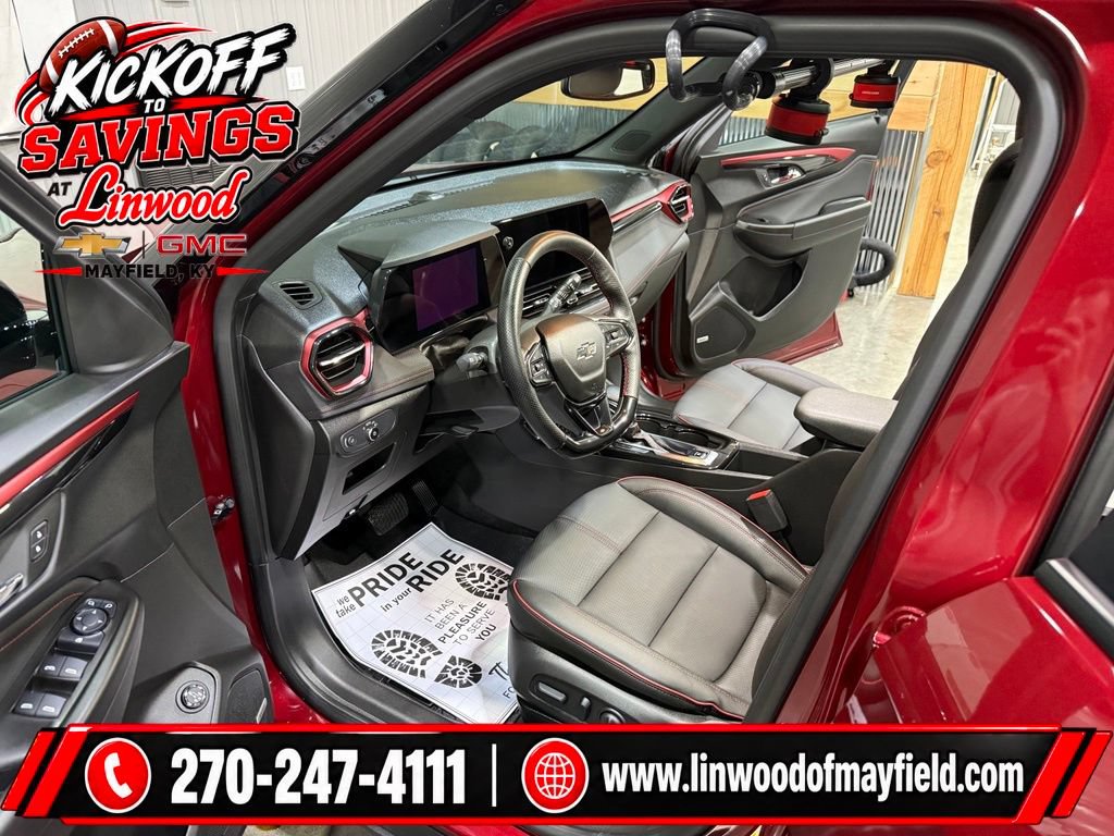 Used 2025 Chevrolet TrailBlazer RS w/ Convenience Package FWD image 11