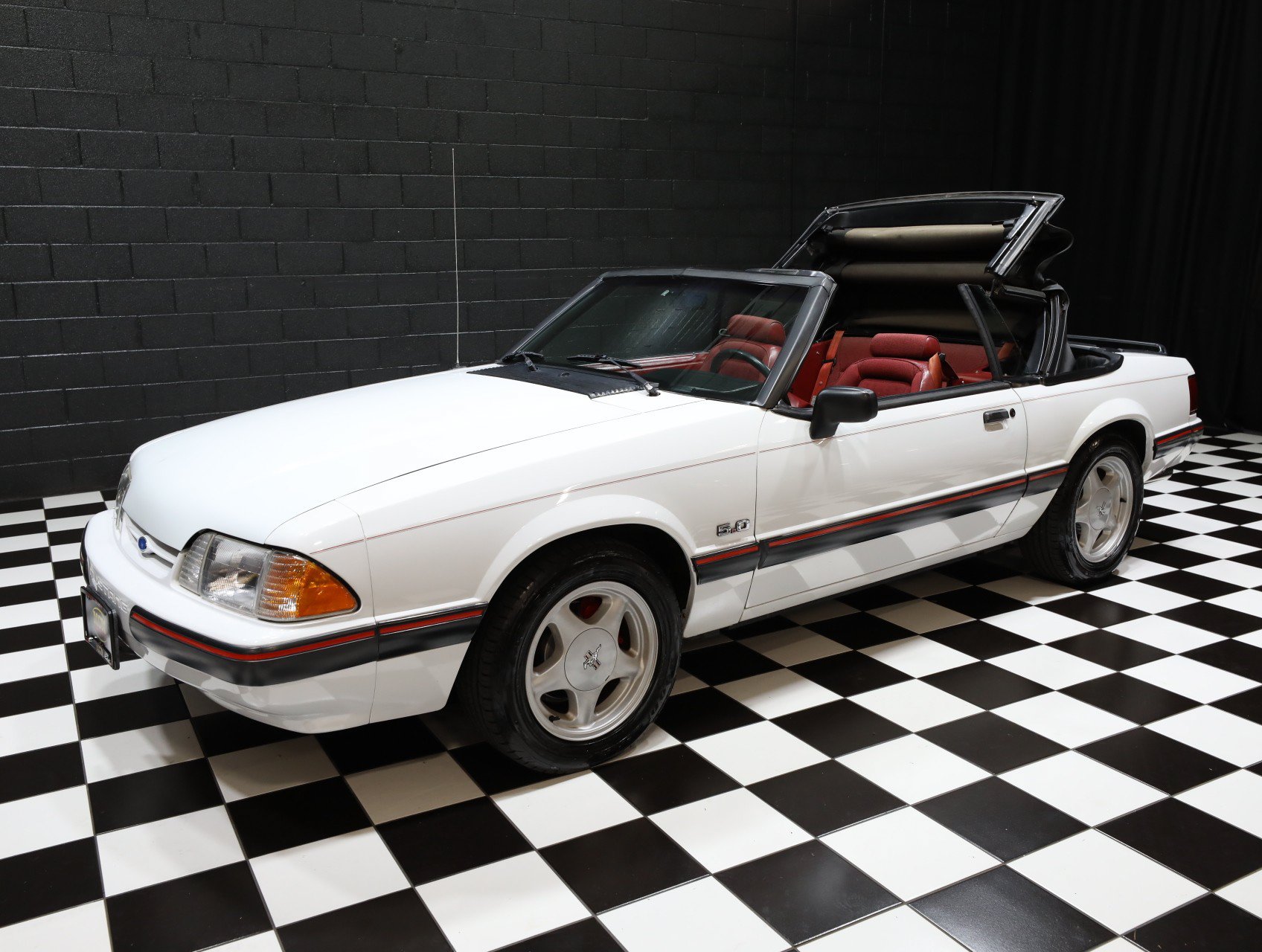 Used 1991 Ford Mustang LX RWD image 11