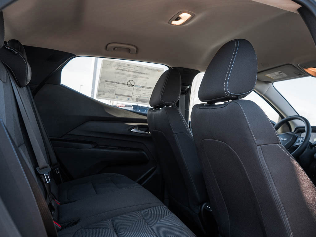 New 2027 Chevrolet Bolt LT w/ Comfort Package image 10