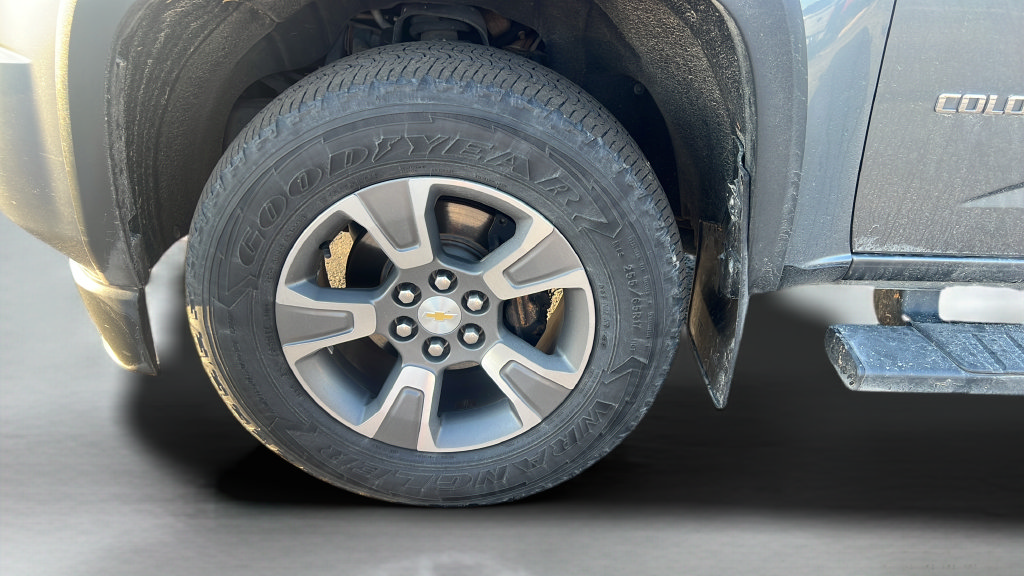 Used 2018 Chevrolet Colorado Z71 AWD/4WD image 11
