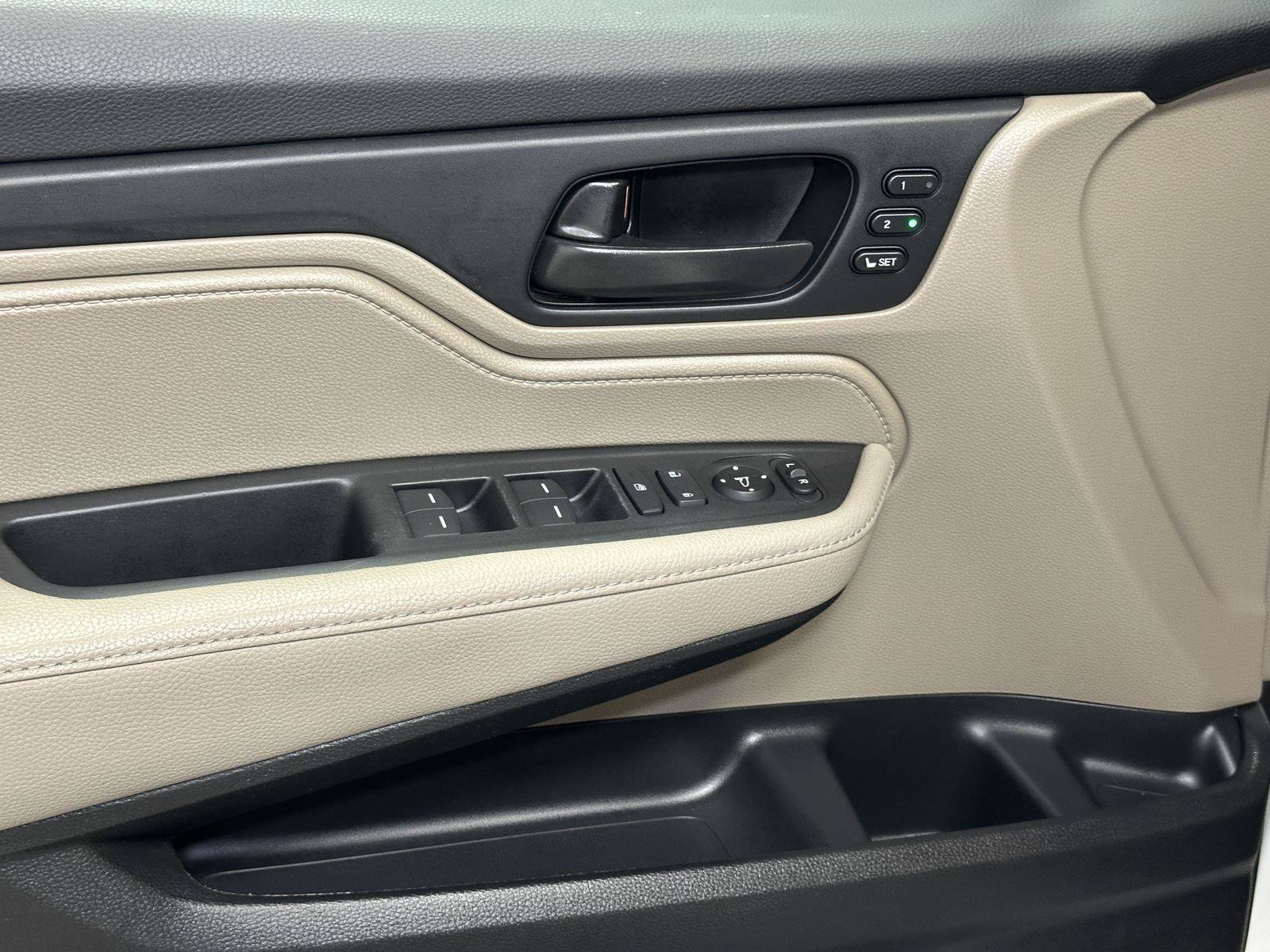 Used 2024 Honda Odyssey EX-L image 21