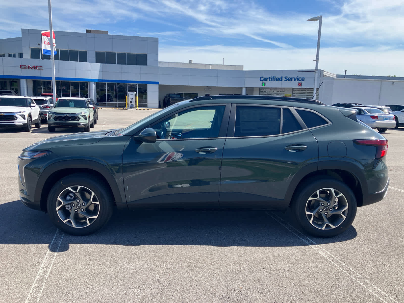 New 2026 Chevrolet Trax LT FWD image 4