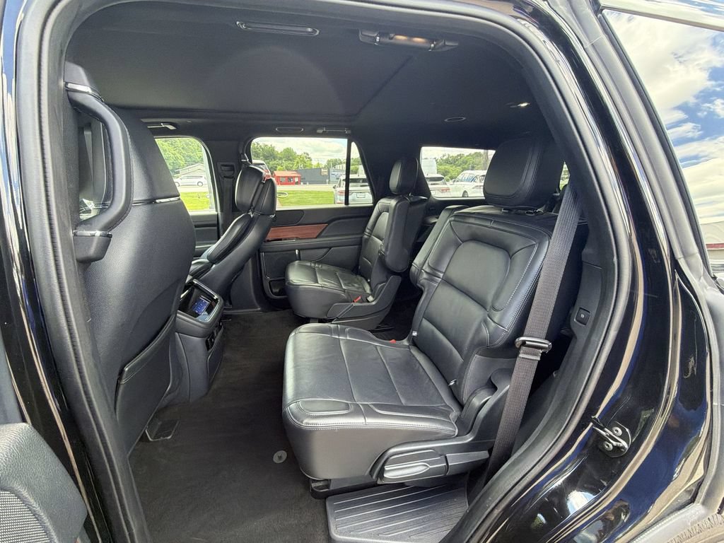 Used 2024 Lincoln Navigator Reserve AWD/4WD image 23