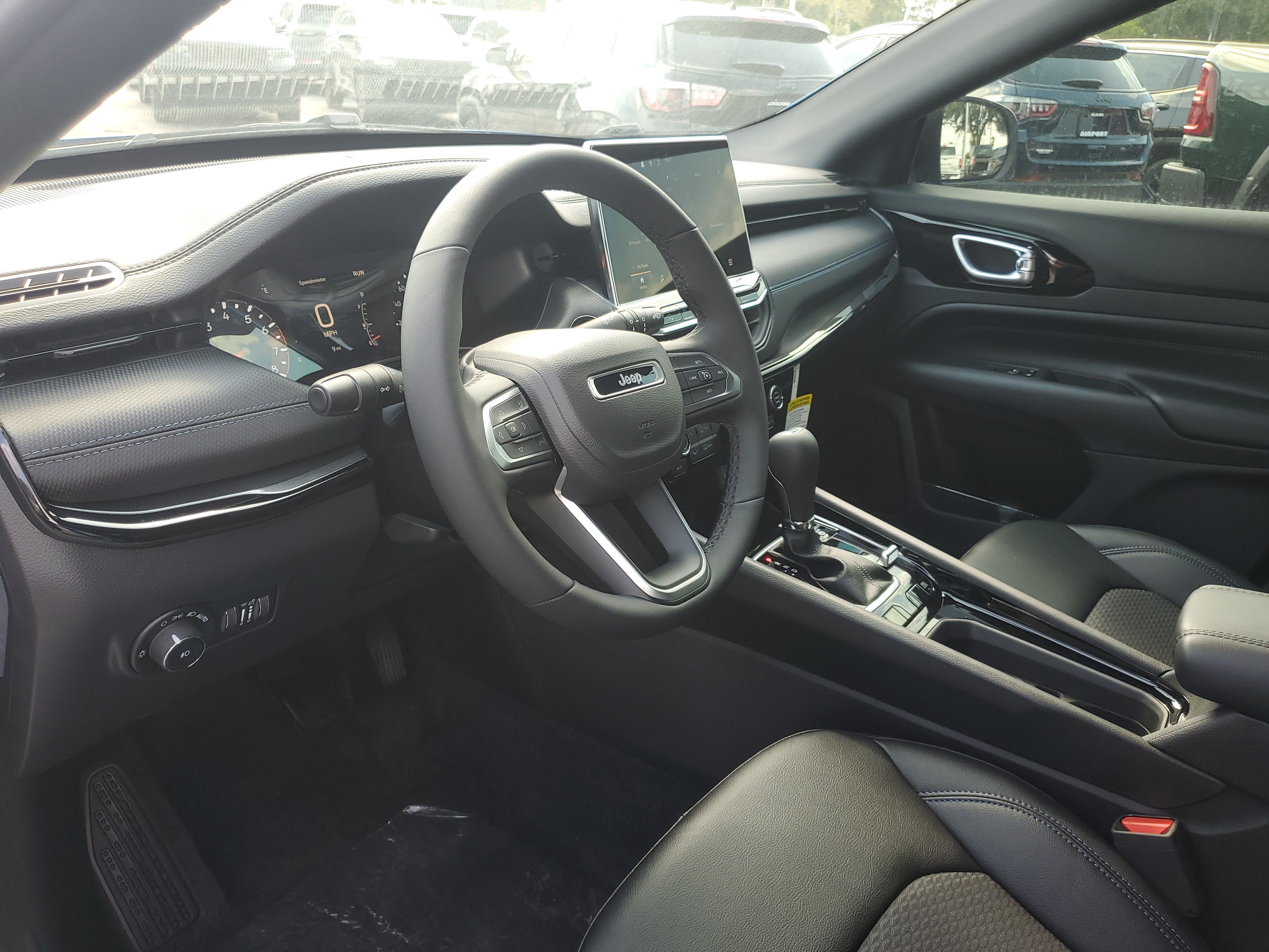 New 2026 Jeep Compass Latitude AWD/4WD image 12