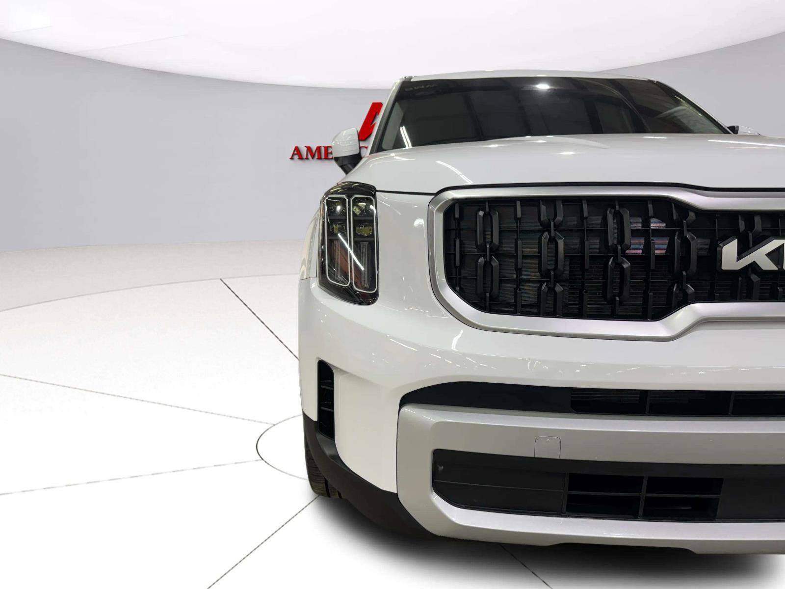 Used 2023 Kia Telluride EX w/ EX Captain's Chair Package FWD image 13
