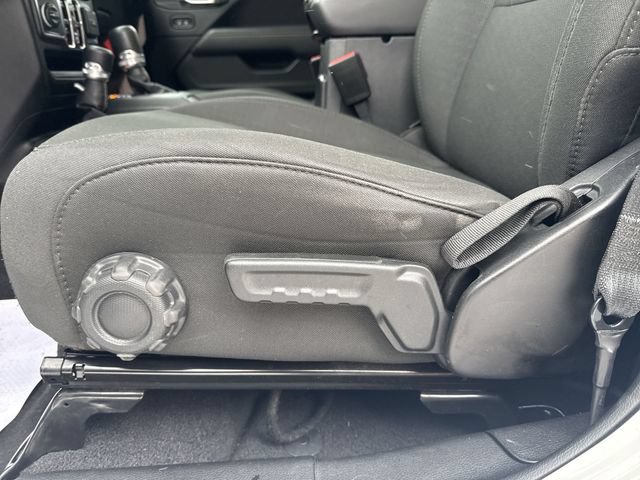 Used 2021 Jeep Wrangler Unlimited Sahara AWD/4WD image 15