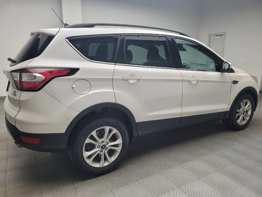 Used 2018 Ford Escape SE w/ Ford Safe & Smart Package AWD/4WD image 10