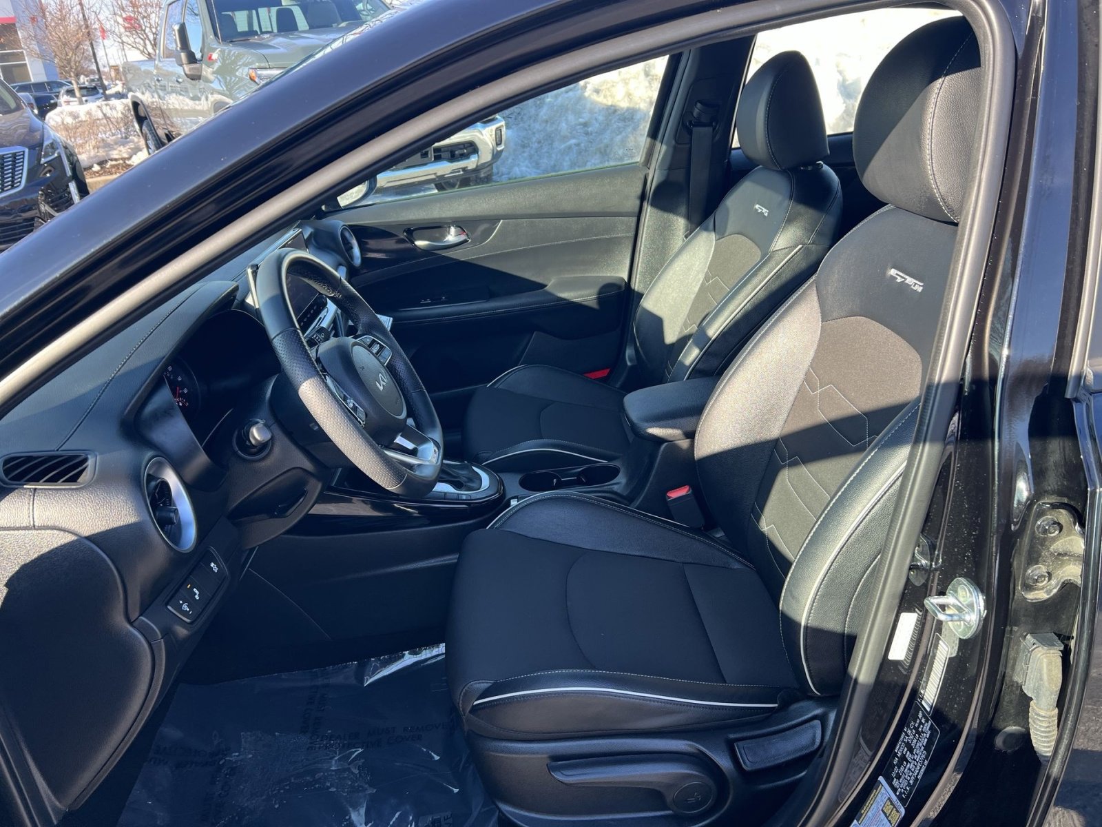 Used 2023 Kia Forte GT-Line image 13