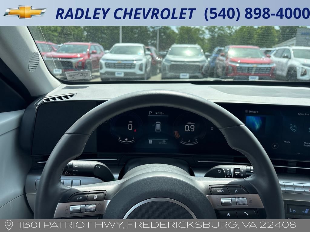Used 2025 Hyundai Kona SEL FWD image 6