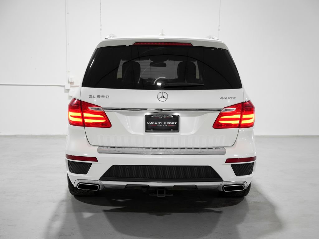 Used 2014 Mercedes-Benz GL 550 4MATIC image 4