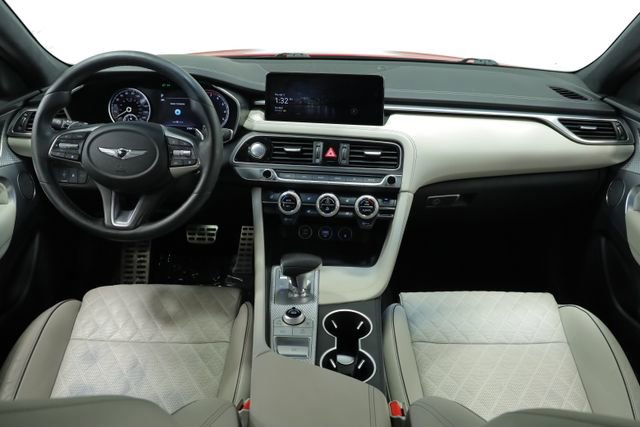 Used 2022 Genesis G70 3.3T RWD image 11