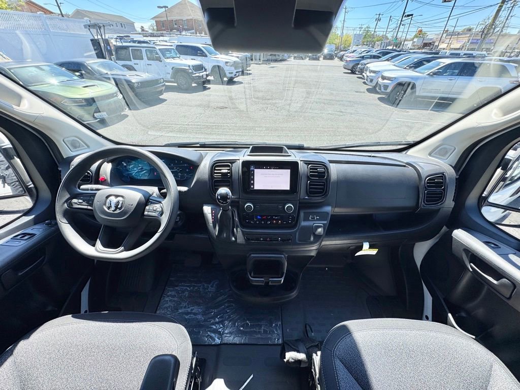 Used 2025 RAM ProMaster 2500 w/ Convenience Group FWD image 22