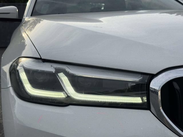 Used 2023 BMW 530e RWD image 13