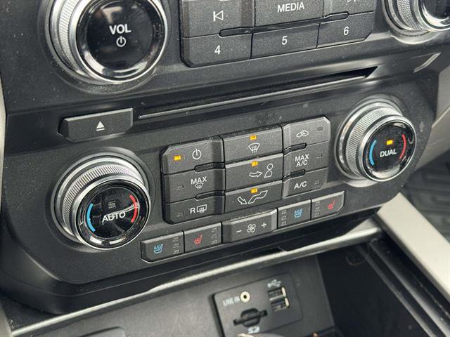 Used 2015 Ford F150 XLT w/ Equipment Group 302A Luxury image 18