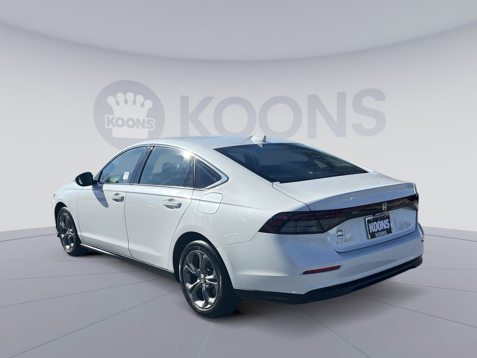 Used 2024 Honda Accord EX image 4