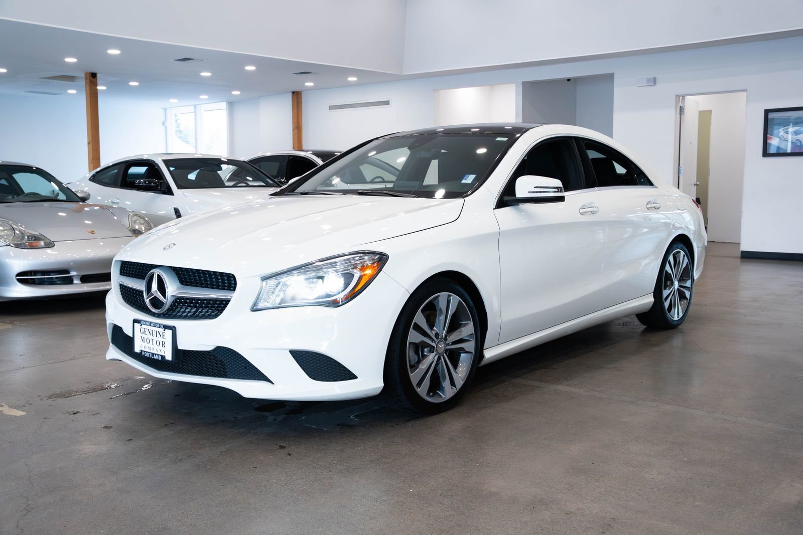 Used 2016 Mercedes-Benz CLA 250 4MATIC image 27