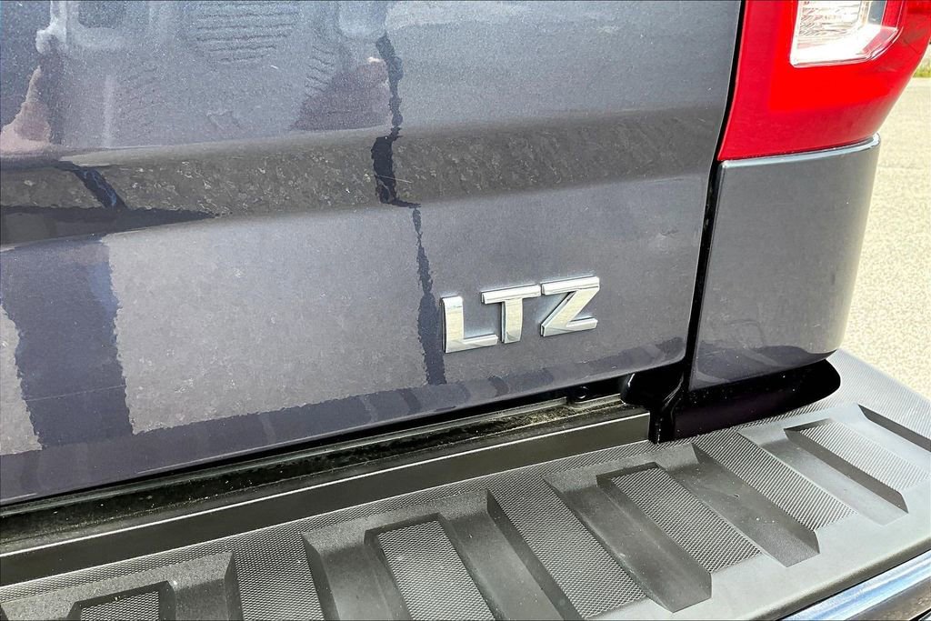 Used 2018 Chevrolet Silverado 1500 LTZ Z71 w/ Centennial Edition image 27