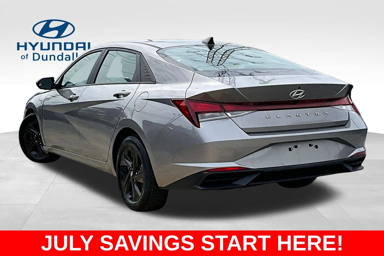 Used 2022 Hyundai Elantra SEL w/ Cargo Package FWD image 5