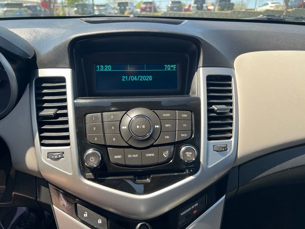 Used 2014 Chevrolet Cruze LS FWD image 30