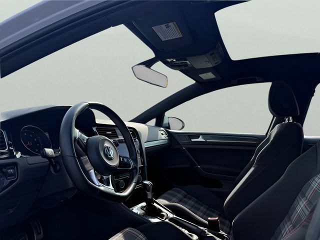 Used 2018 Volkswagen GTI SE FWD image 9
