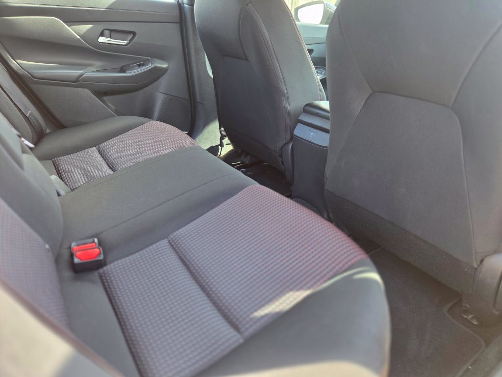 Used 2026 Nissan Sentra SR w/ Floor Mat Package FWD image 12
