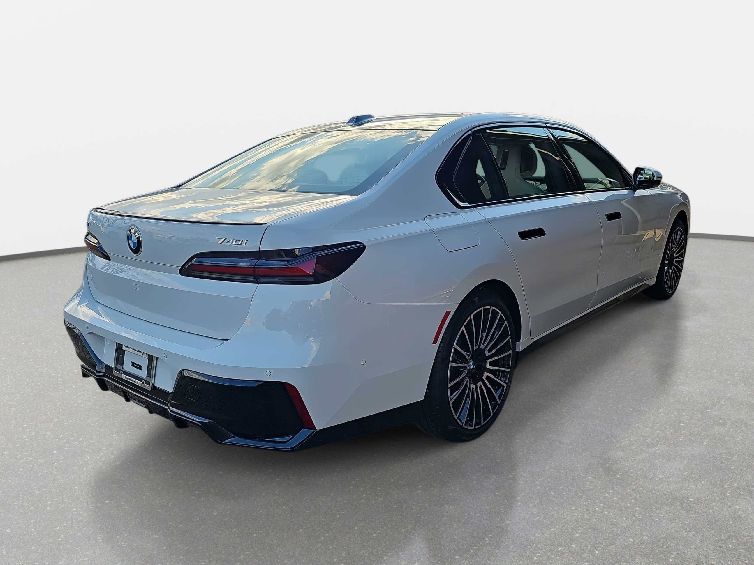 New 2026 BMW 740i xDrive w/ Executive Package image 5