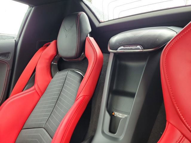 Used 2025 Chevrolet Corvette Z06 RWD image 36