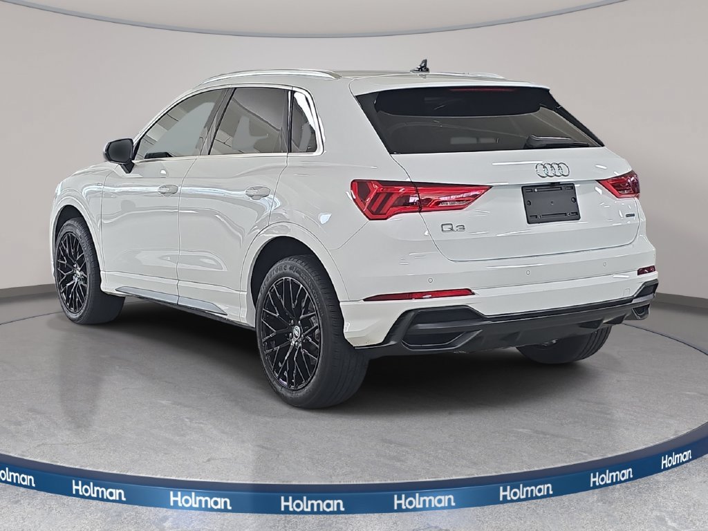 Used 2021 Audi Q3 2.0T Premium w/ Convenience Package AWD/4WD image 9