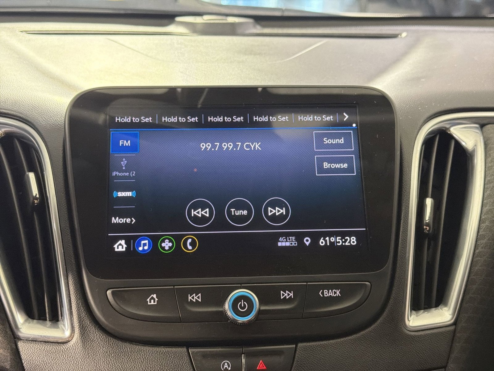 Used 2020 Chevrolet Malibu LT image 33