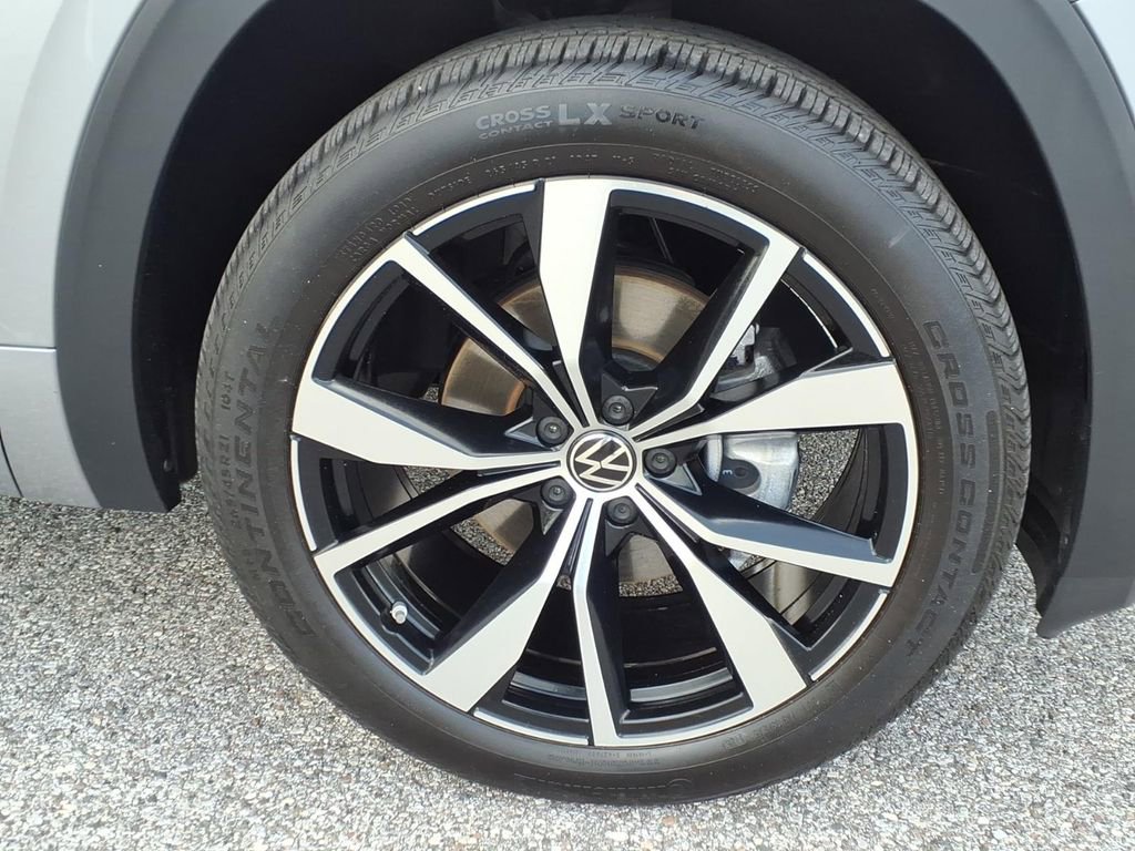 Used 2026 Volkswagen Atlas SEL Premium R-Line AWD/4WD image 9