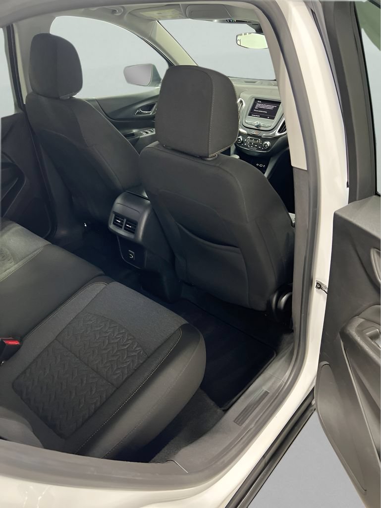 Used 2024 Chevrolet Equinox LT AWD/4WD image 12