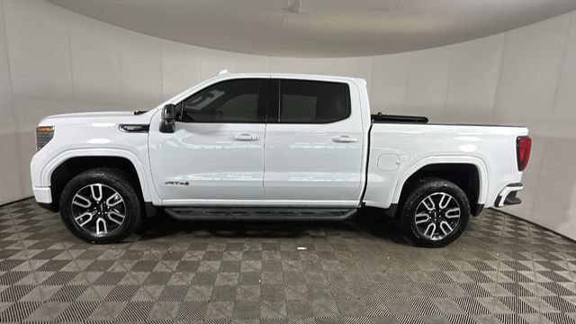Used 2025 GMC Sierra 1500 AT4 w/ AT4 Premium Package AWD/4WD image 5