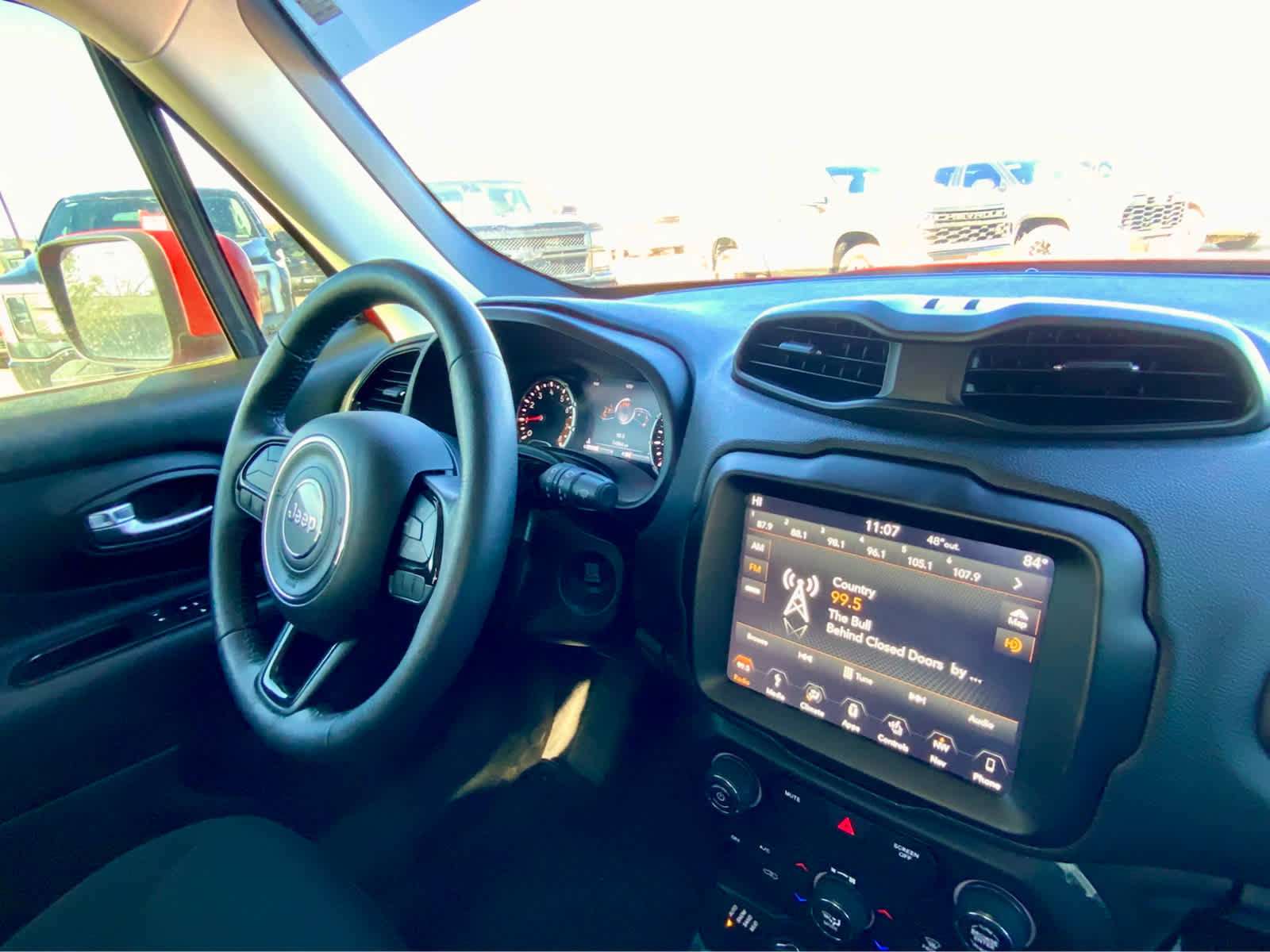 Used 2019 Jeep Renegade Altitude w/ UConnect 8.4 Nav Group image 40