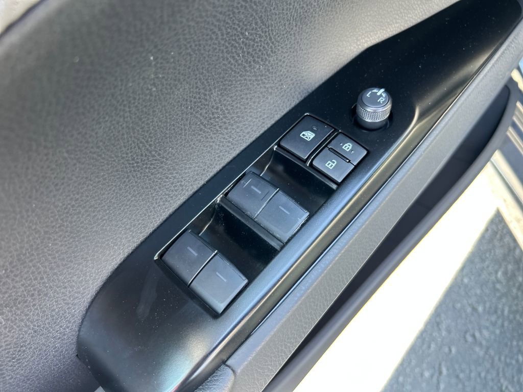 New 2026 Toyota Camry SE FWD image 19