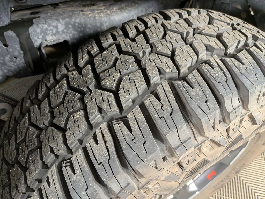 Used 2020 Jeep Gladiator Rubicon image 12