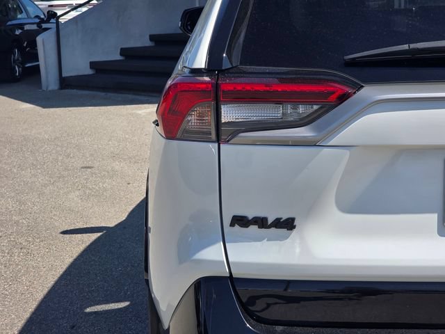 Used 2022 Toyota RAV4 XSE AWD/4WD image 6