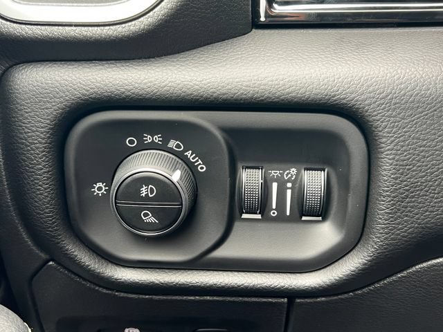 New 2026 RAM 1500 Laramie AWD/4WD image 21
