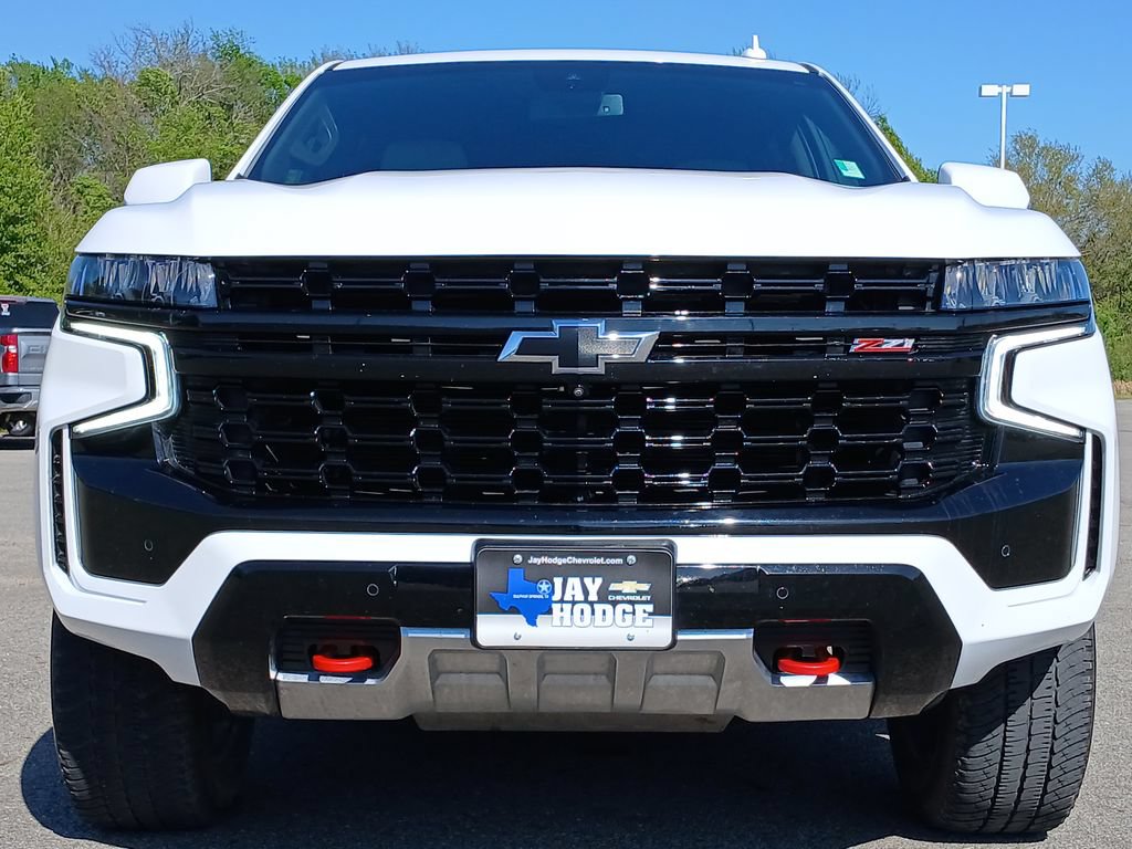 Used 2024 Chevrolet Suburban Z71 w/ Luxury Package AWD/4WD image 32