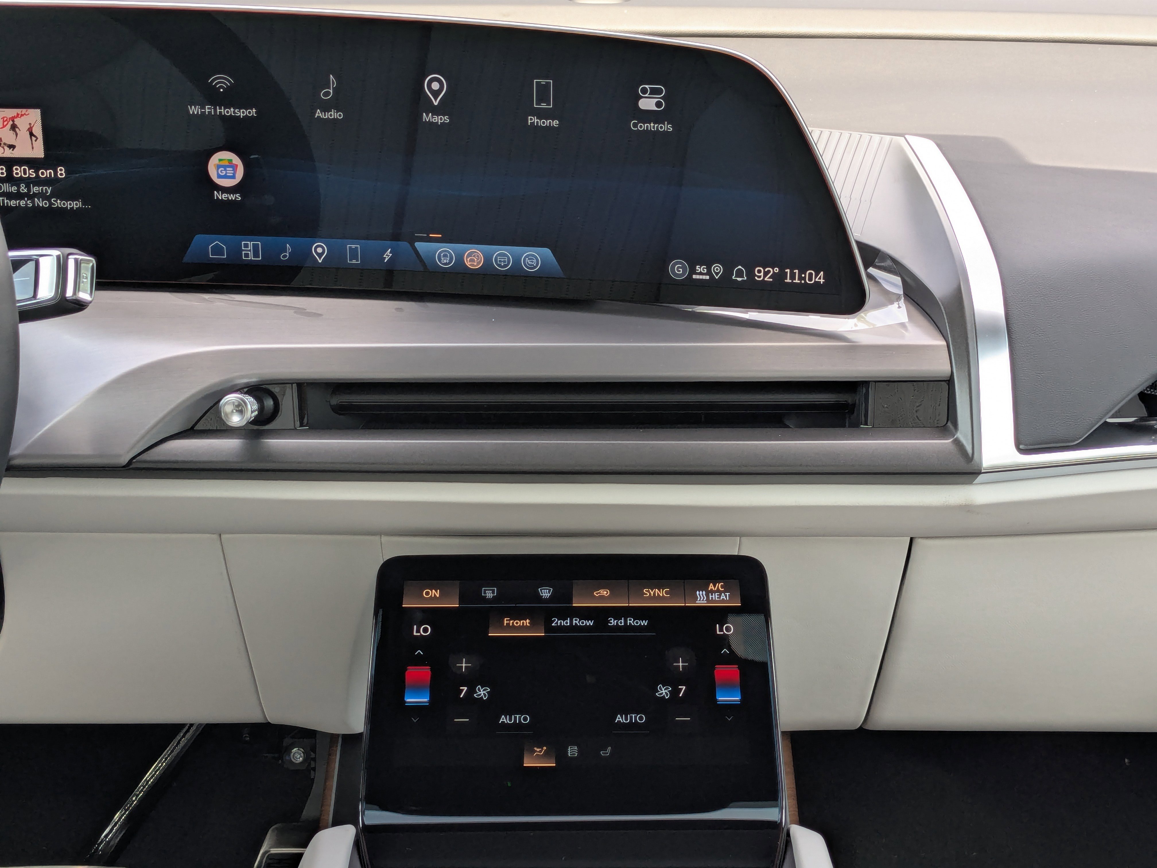 New 2026 Cadillac Vistiq Sport image 6